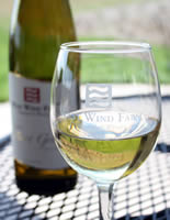 whitewineglass.jpg